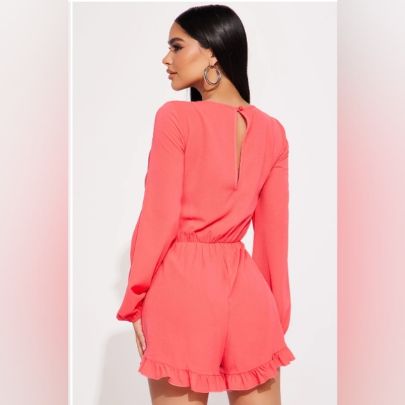 NWT Women's size Medium coral - Picture 3 of 7